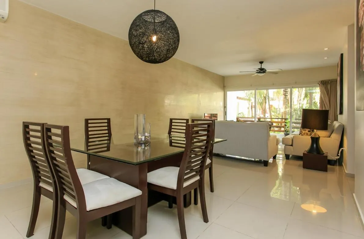 Sabbia Condos In Mamitas Beach! Playa del Carmen Apartment