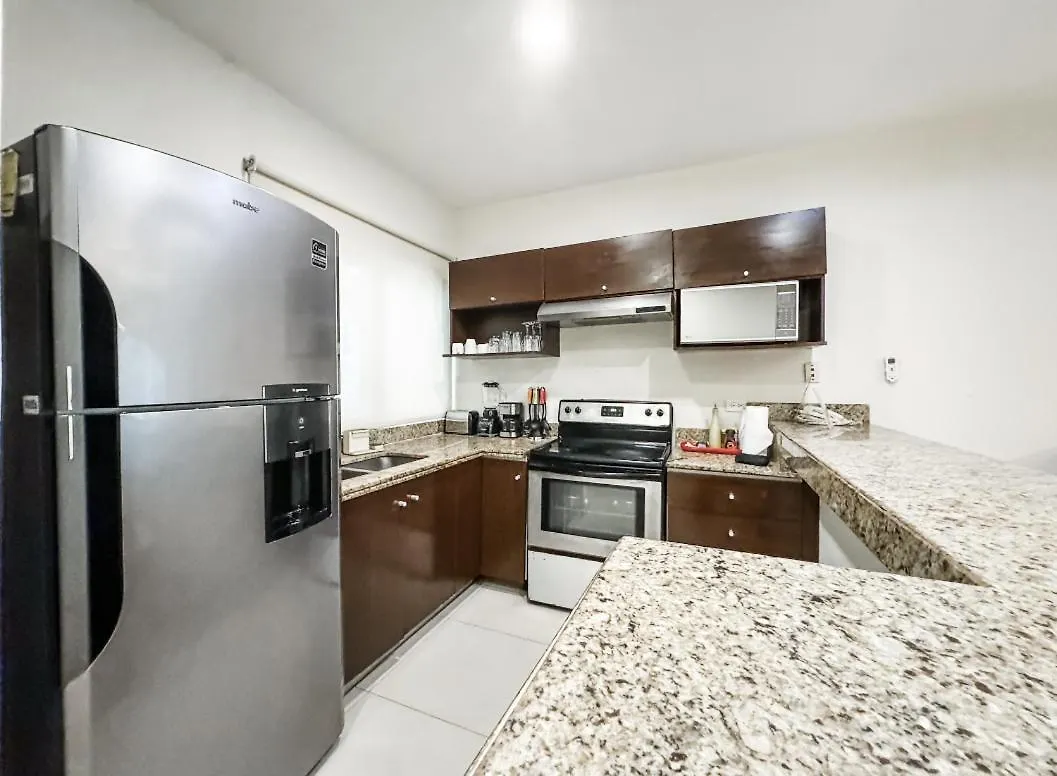 아파트 Sabbia Condos In Mamitas Beach! 신데 델 카르멘